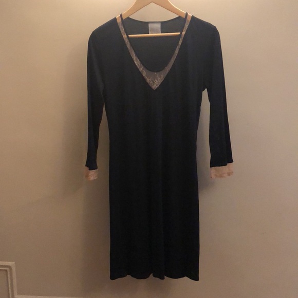 NWOT -LE CHAT  Lace Trimmed Sleepshirt - Picture 3 of 8